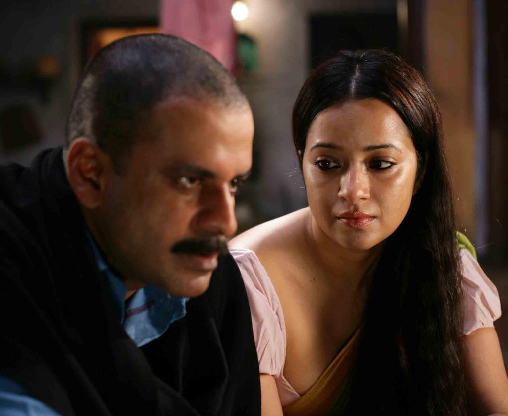 1024x838 Bollytter: Manoj Bajpai in Gangs Of Wasseypur Movie HD Wallpaper