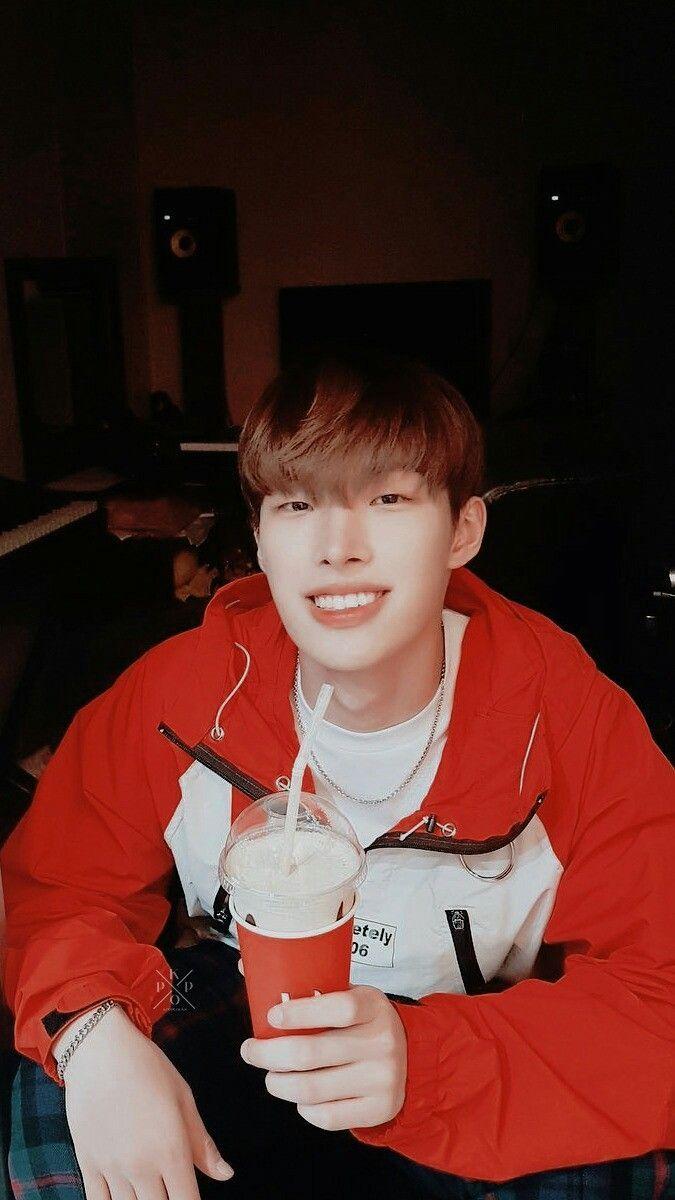 675x1200 Ateez ⛵