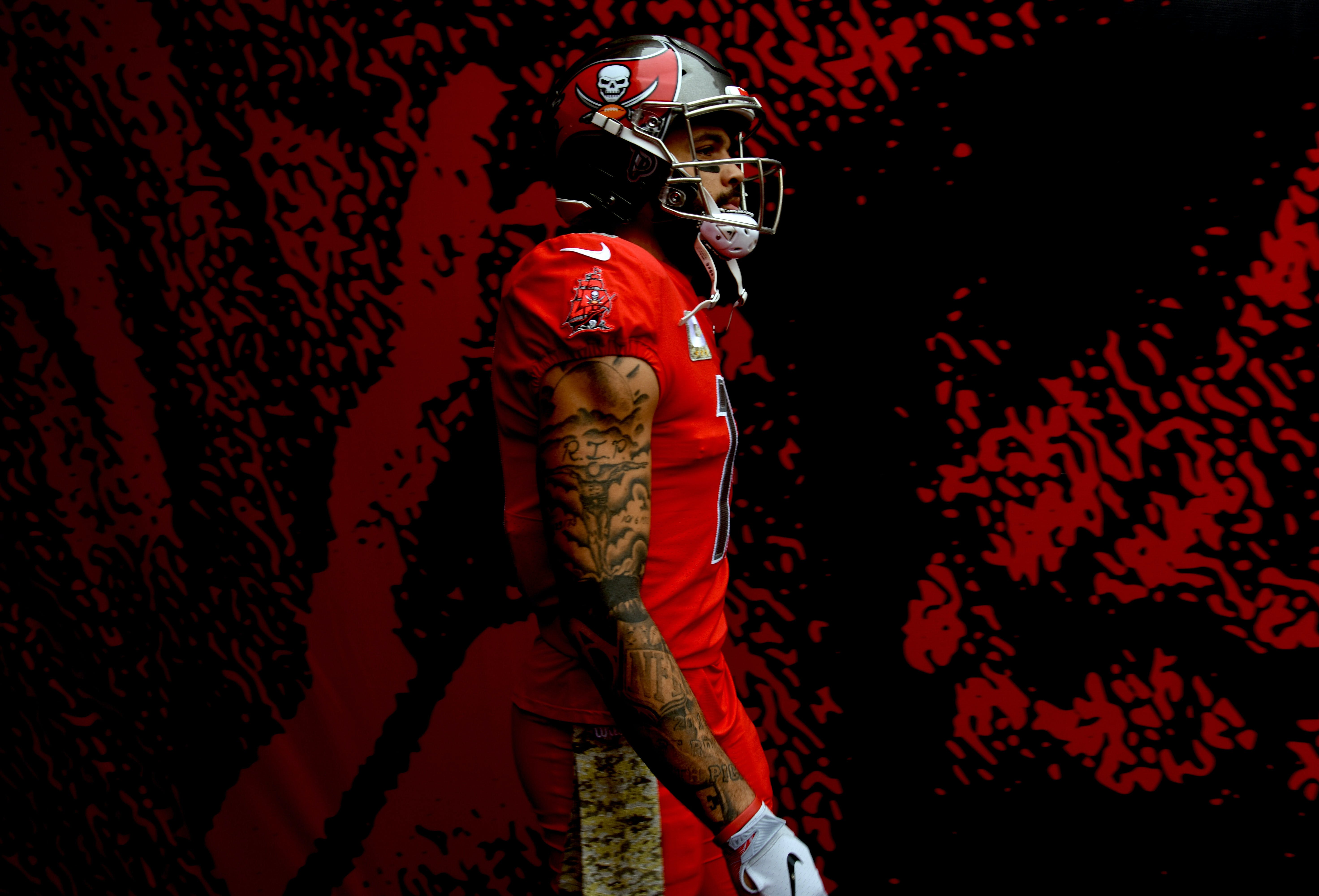 Mike Evans Wallpapers Top Free Mike Evans Backgrounds WallpaperAccess