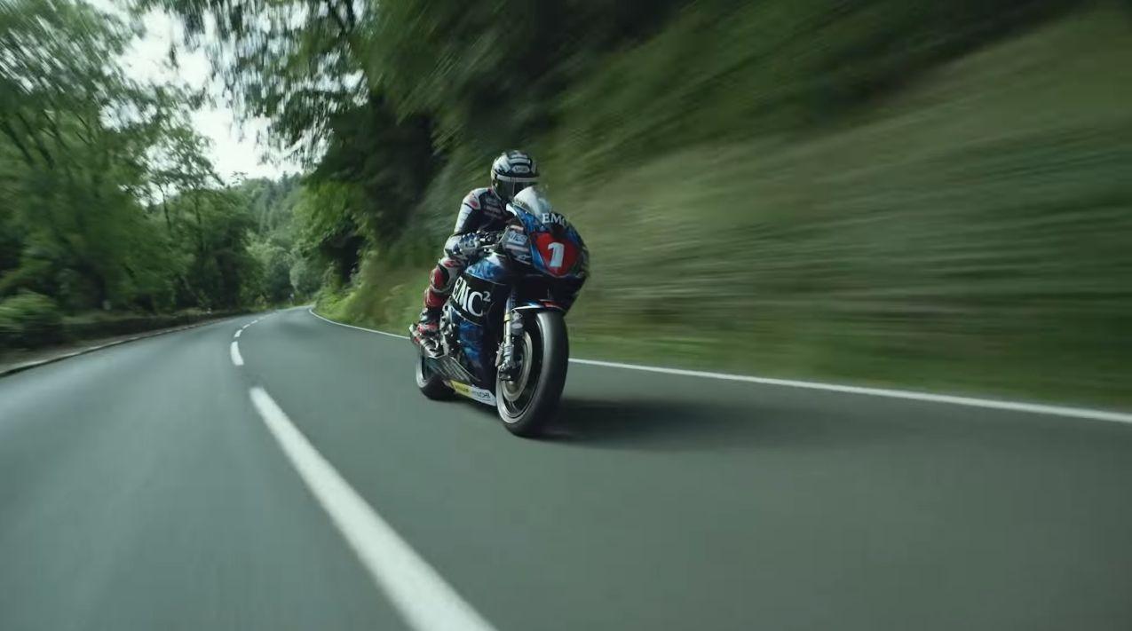 1275x711 Finding Out Why Isle of Man TT Star John McGuinness Is So Fast