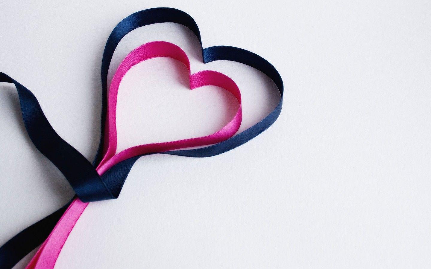 1440x900 Pink And Black Ribbon Hearts Wallpaper