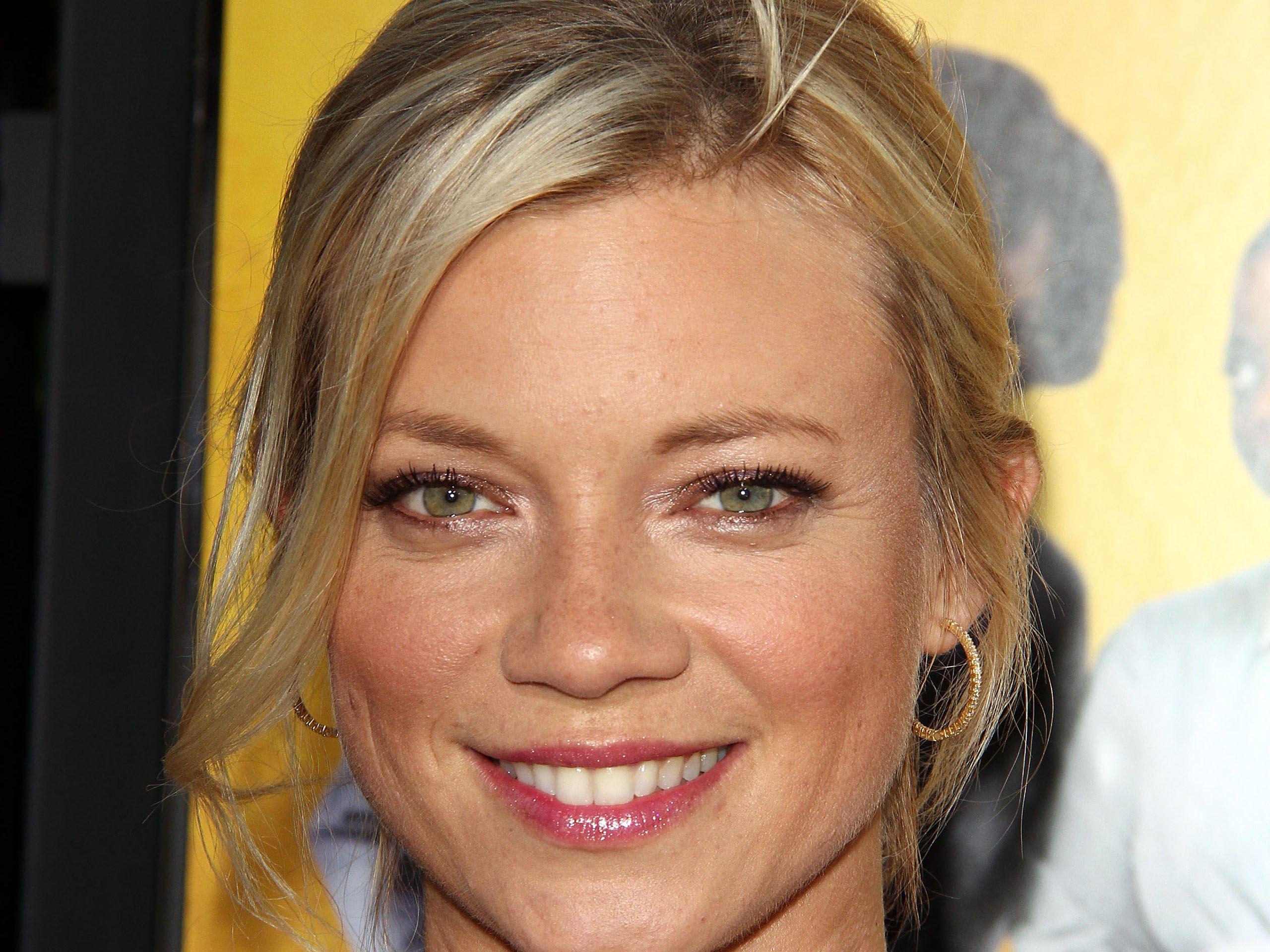 Amy Smart Wallpapers - Top Free Amy Smart Backgrounds - WallpaperAccess