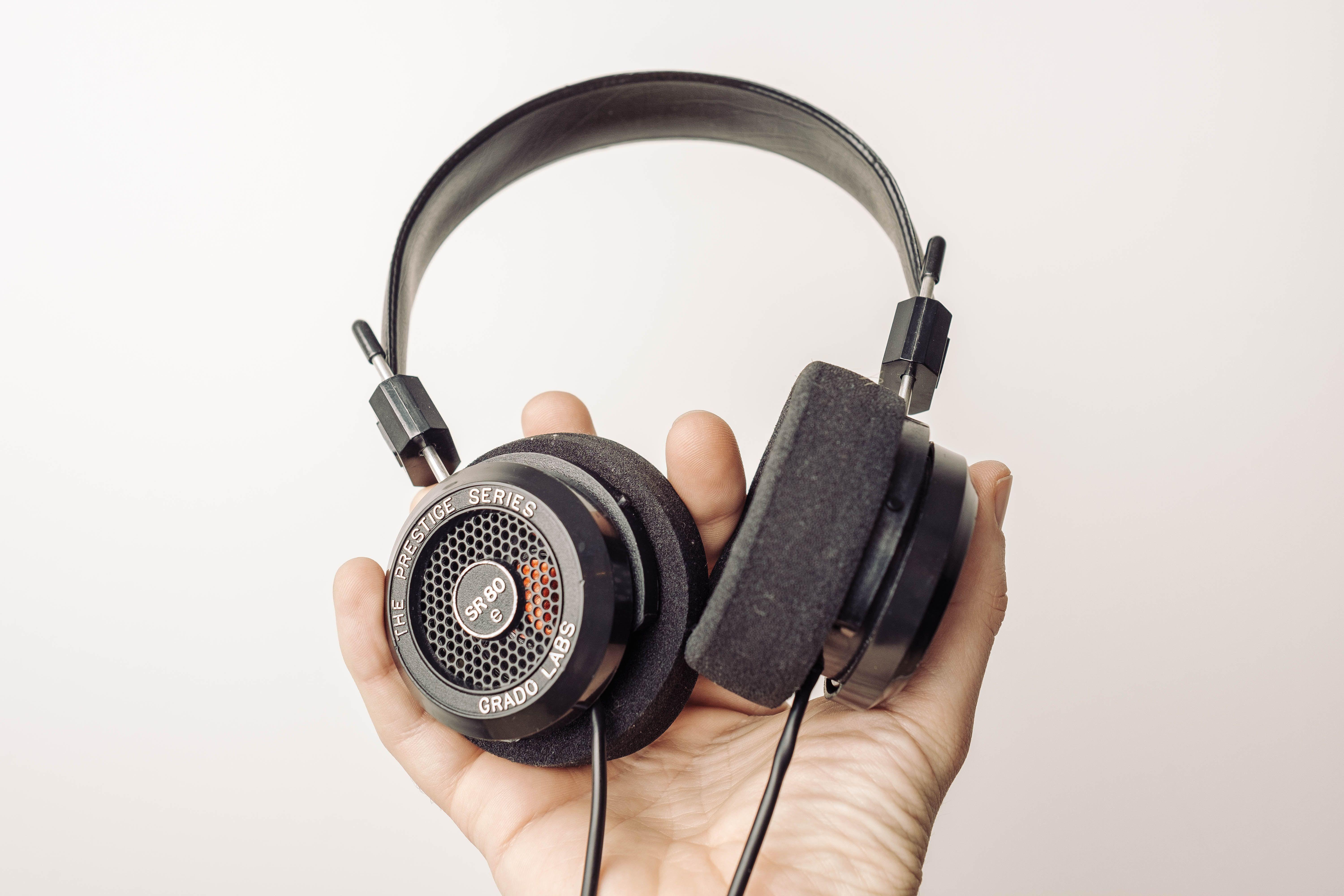 6000x4000 6000x4000 #technology, #holding, #headset, #cable, #headphone, #Free picture, #studio, #earphone, #audio, #caucasian, #product, #hand, #music, #hold, #vintage, #dj, #grado. Mocah.org HD Wallpaper