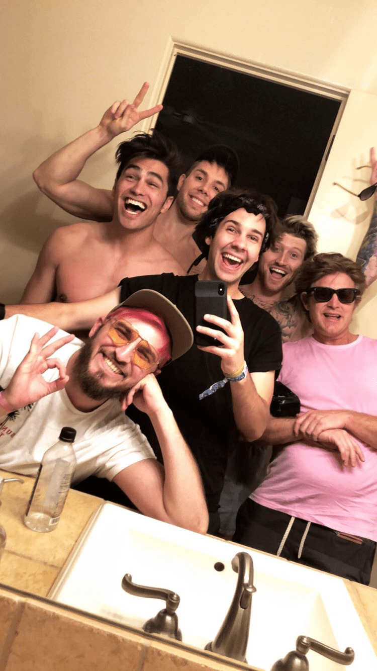 David Dobrik Friends Wallpapers - Top Free David Dobrik Friends