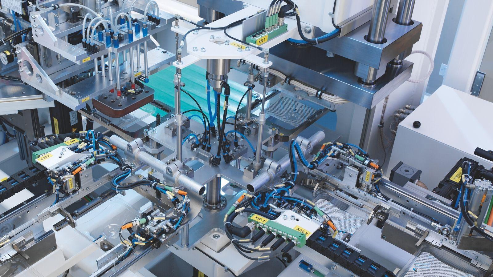 1600x900 Industrial Machine Wallpaper