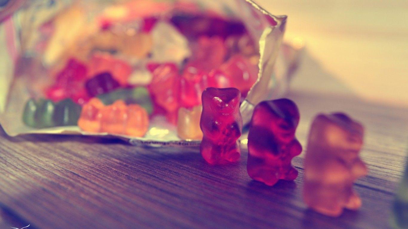 1366x768 Gummy Bear Wallpaper