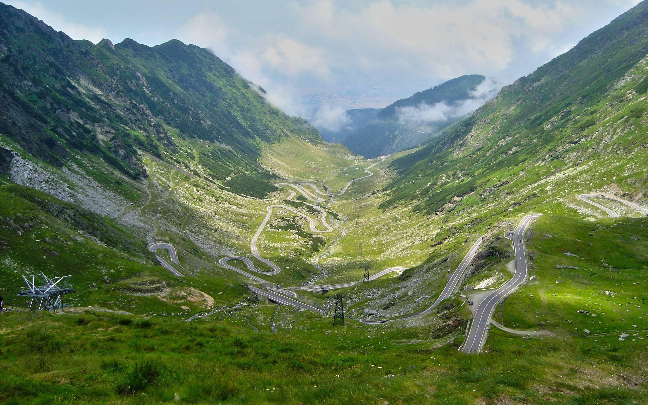 2560x1600 Romania Wallpaper