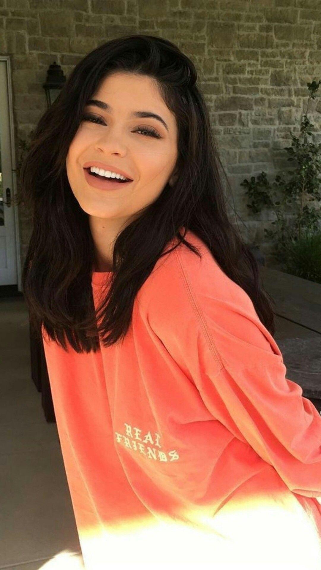 1081x1920 Kylie Jenner, iPhone, Desktop HD Background / Wallpaper (1080p, 4k) (1081x1920) (2020)