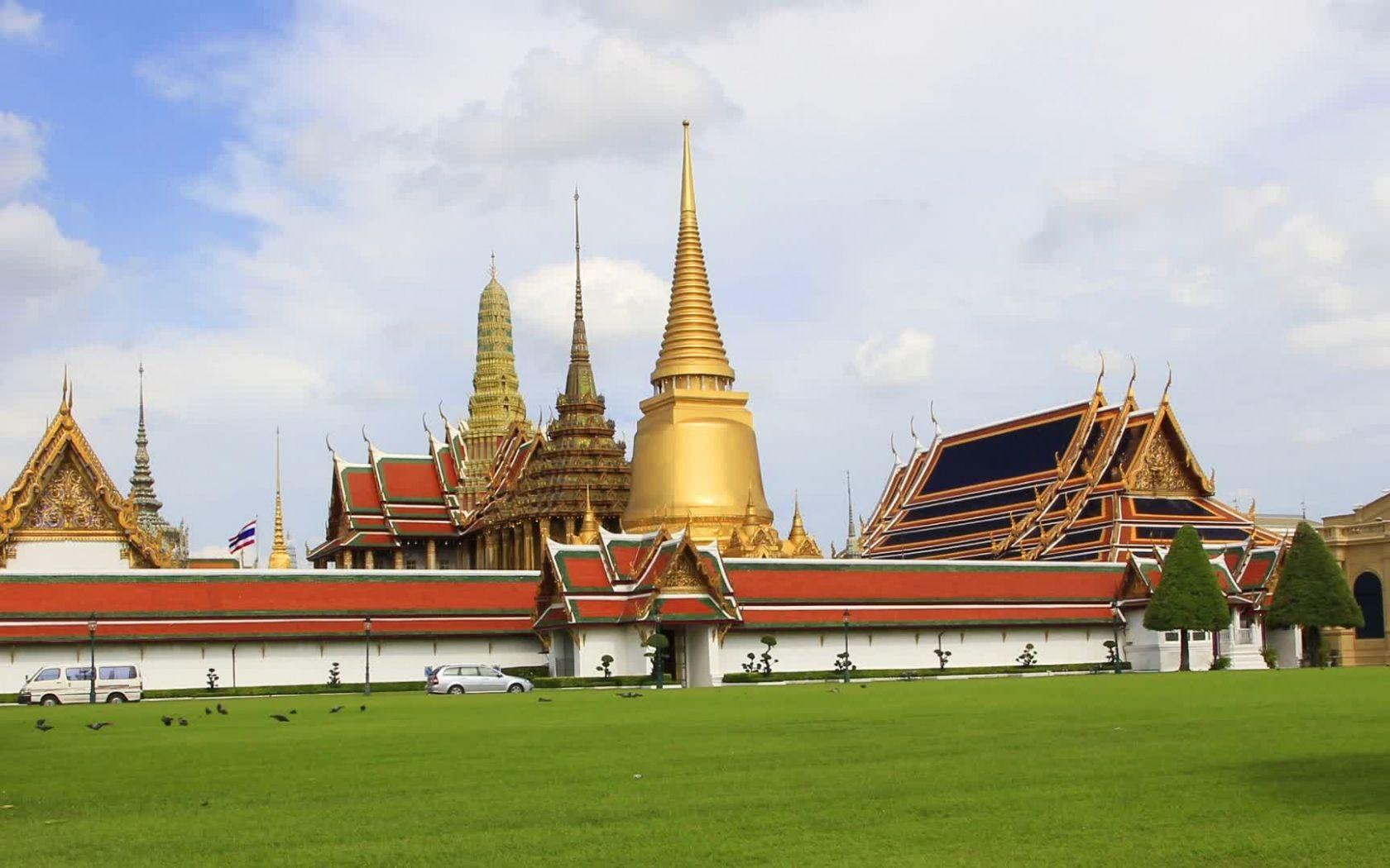 1680x1050 Free download Wat Phra Kaew Bangkok Wallpaper HD Wallpaper [1920x1080] for your Desktop, Mobile & Tablet. Explore Grand Palace Bangkok Wallpaper. Grand Palace Bangkok Wallpaper, Versailles Palace Wallpaper, Palace Clothing Wallpaper