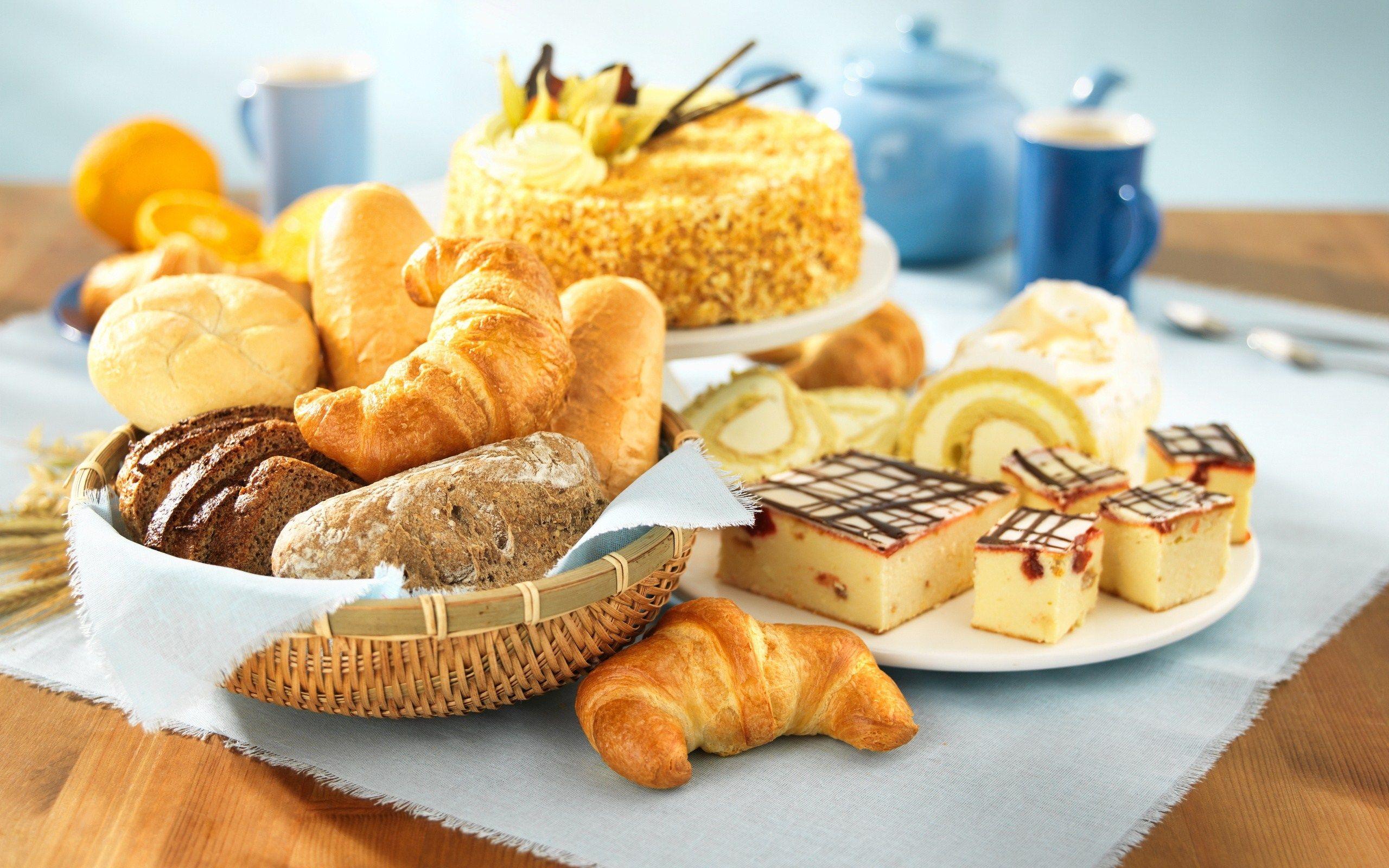 2560x1600 Fantastic Breakfast wallpaperx1600