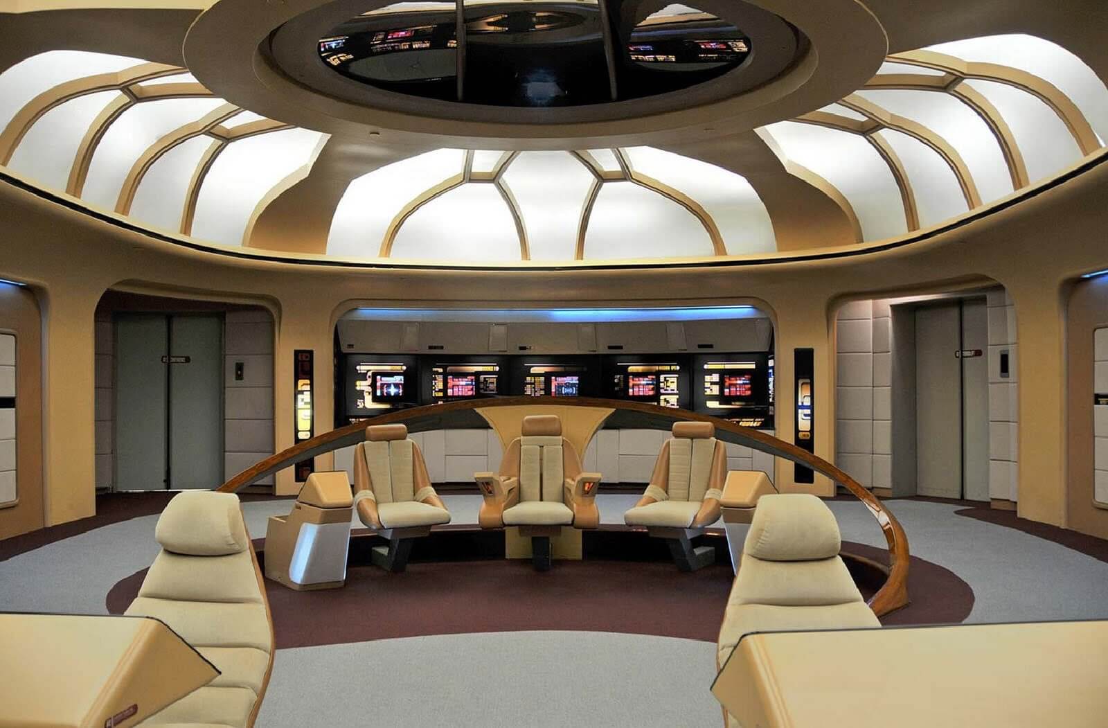 enterprise bridge living room