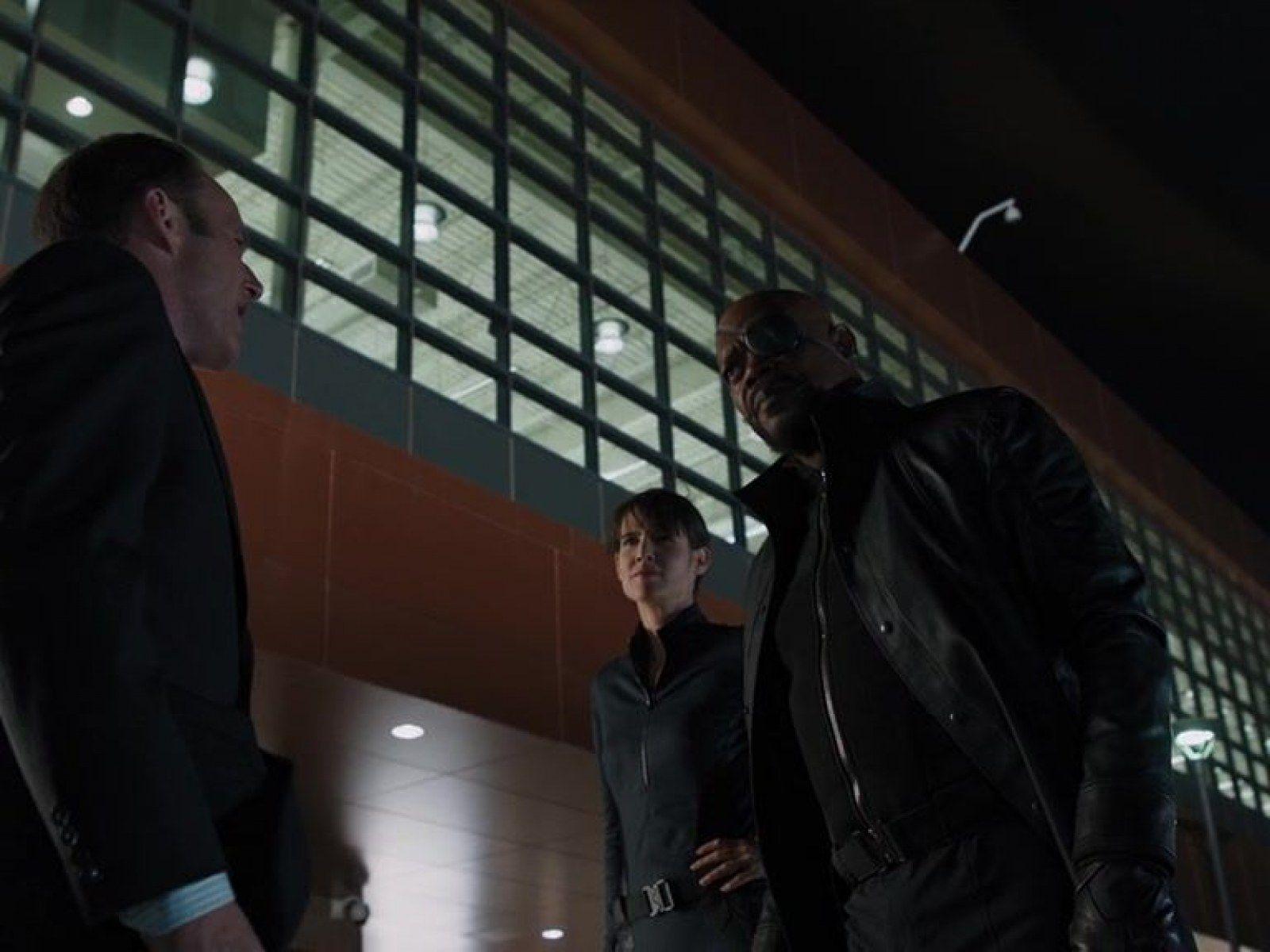 1600x1200 Nick Fury Is In 'Spider Man: Far From Home' With Maria Hill
