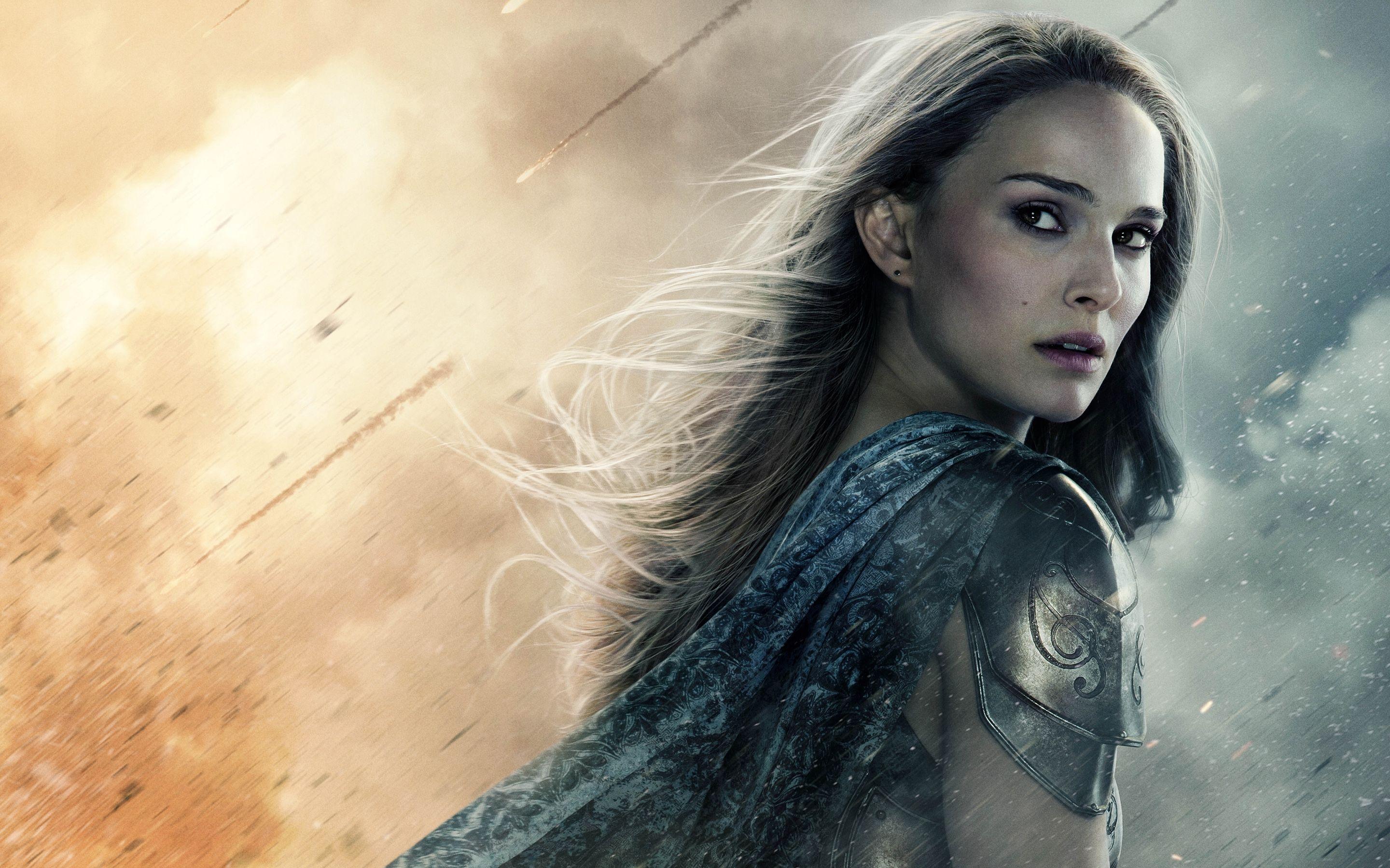2880x1800 Natalie Portman in Thor 2 Wallpaper