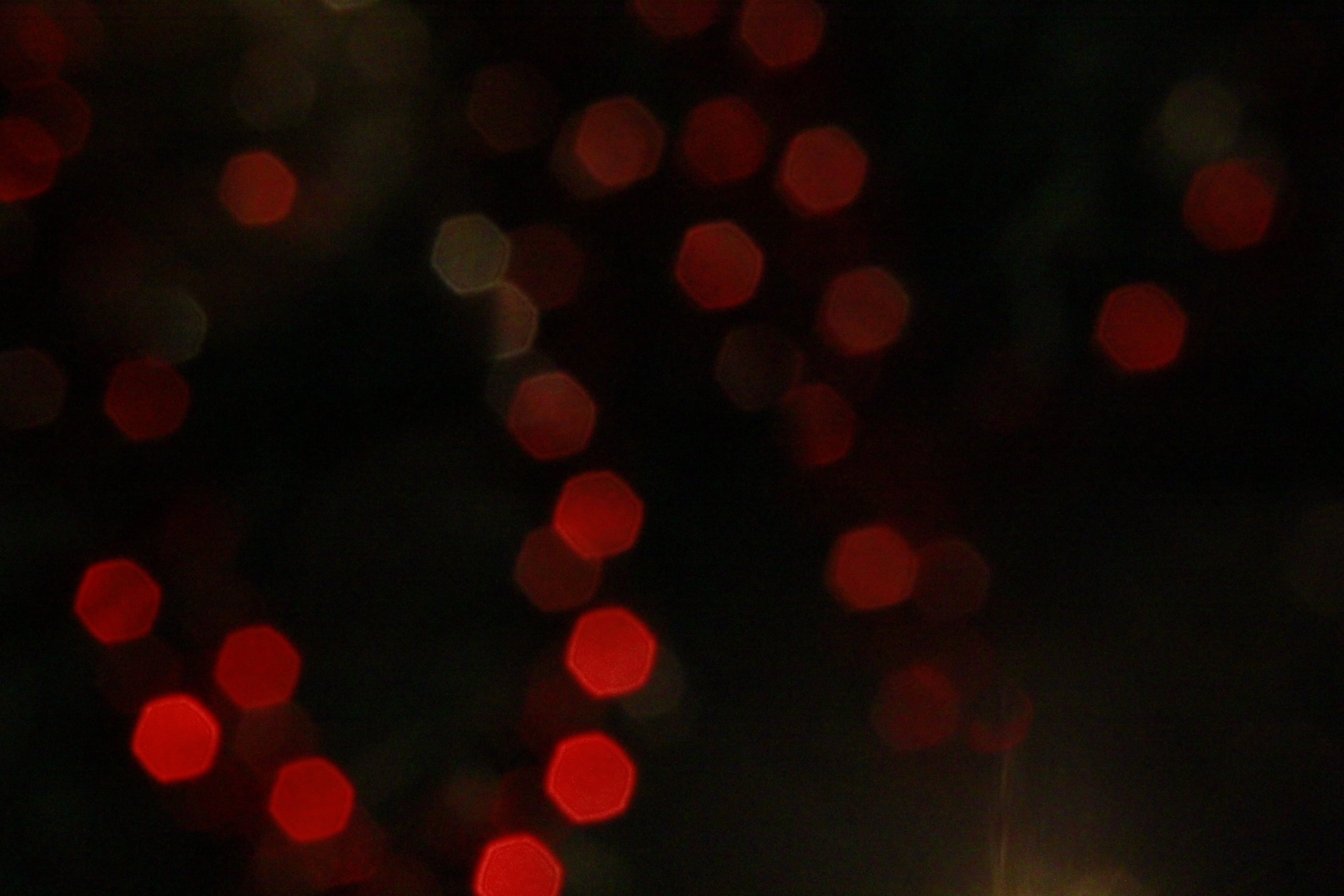 2592x1728 Photography of red bokeh HD wallpaper