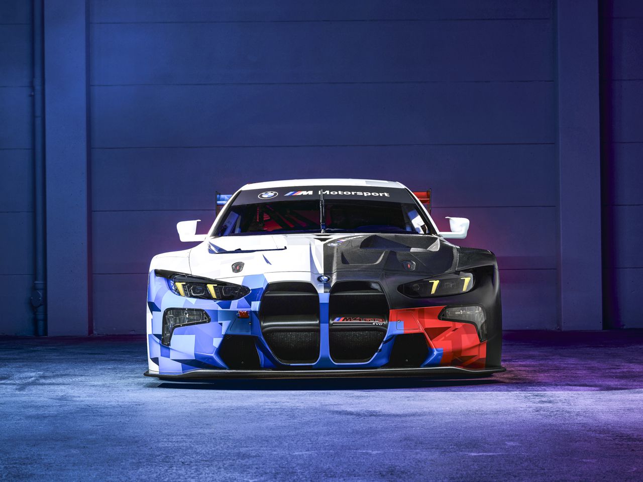 1280x960 BMW M4 GT3 EVO Wallpaper