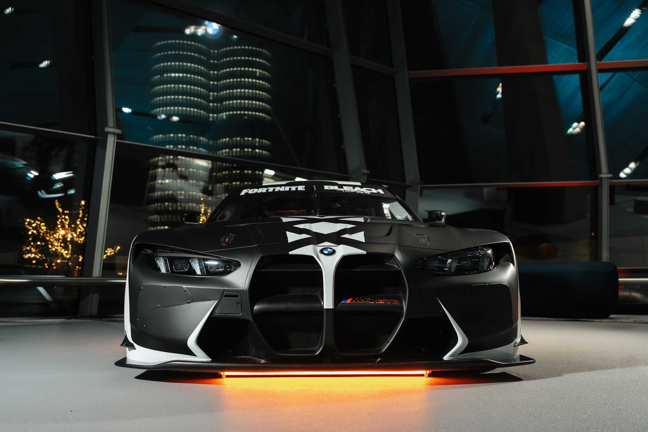 2250x1499 The BMW M4 GT3 EVO conquers Fortnite and Rocket League