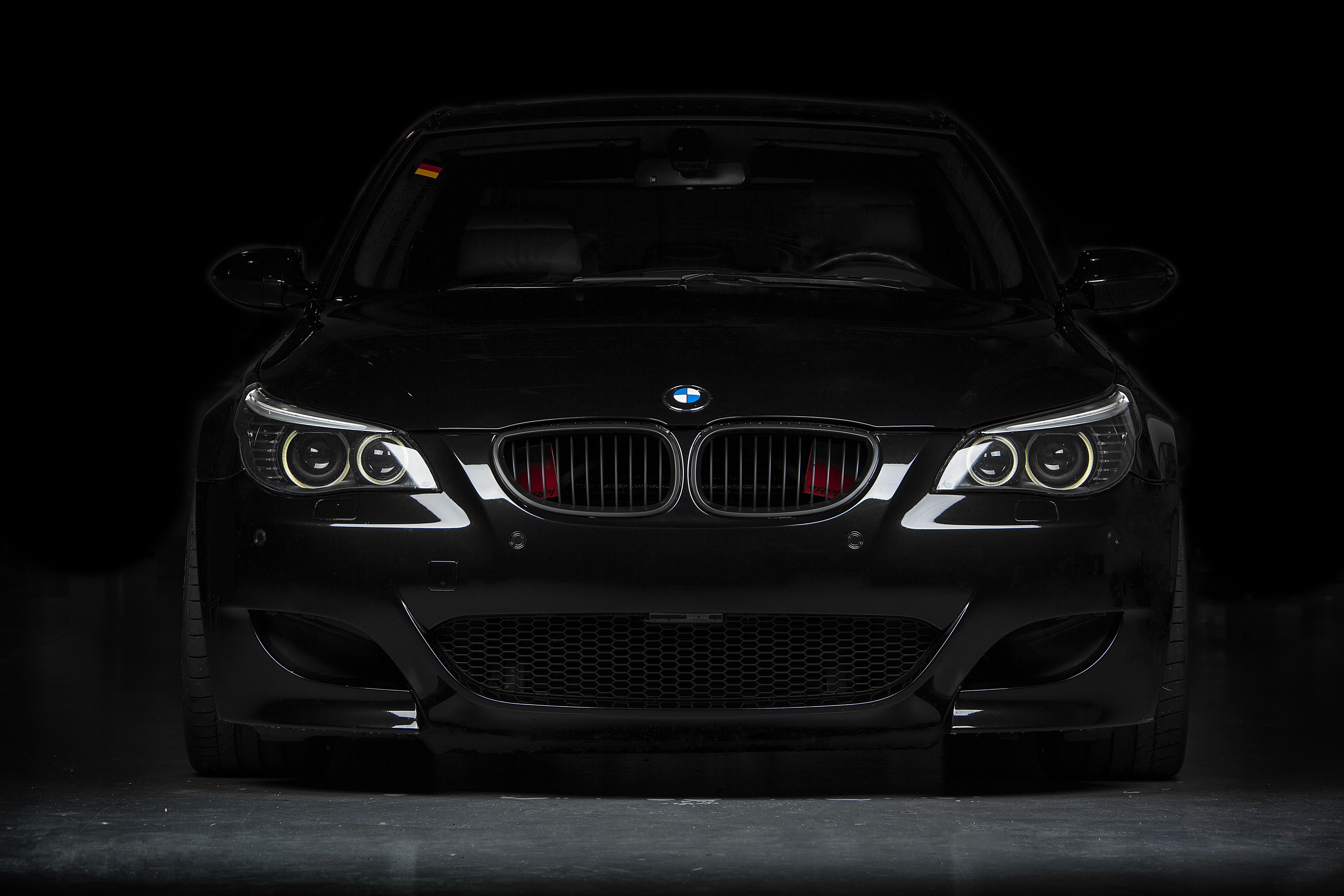 5616x3744 Black BMW Wallpaper