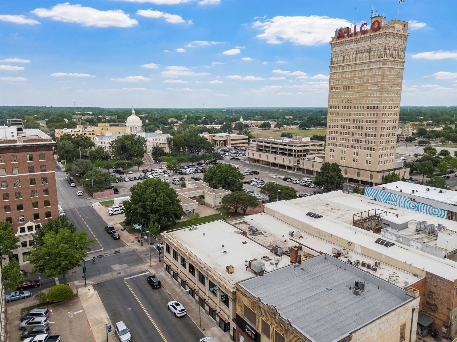 1600x1200 Austin Ave, Waco, TX 76701 United States. Office Banker Commercial