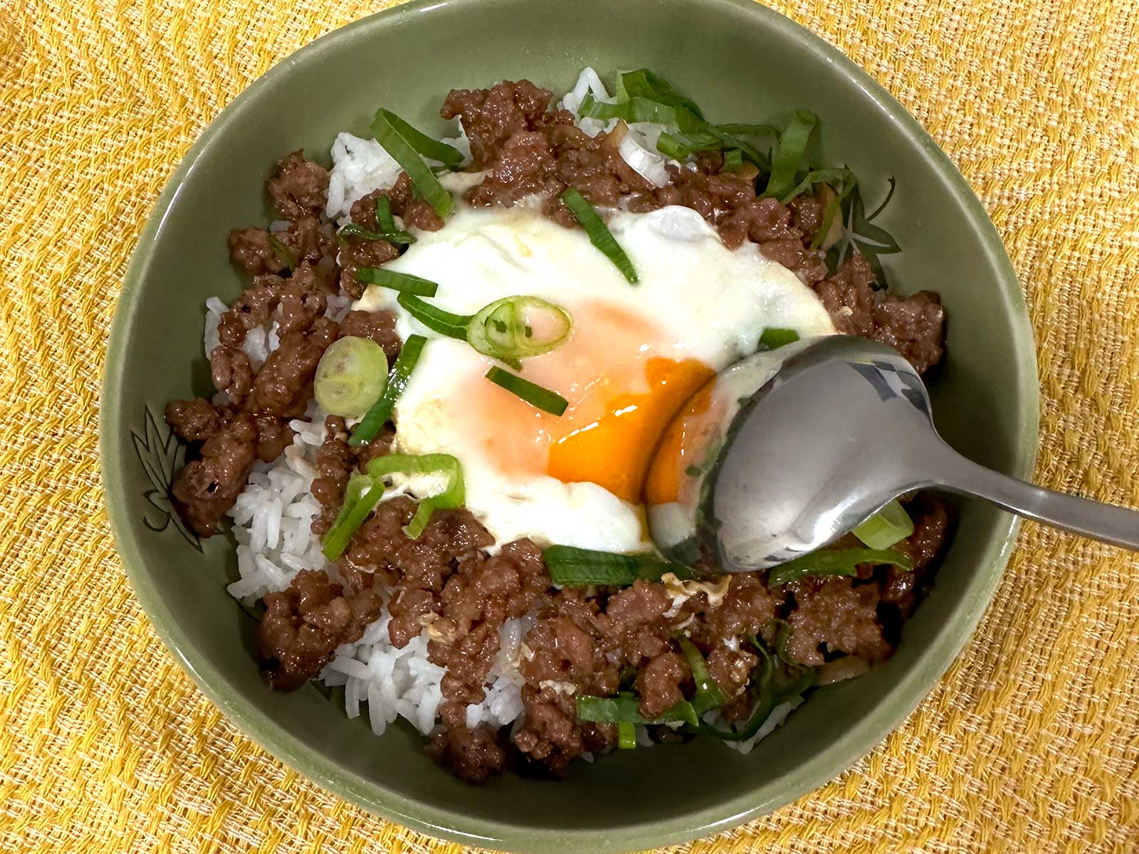 1600x1200 Shakshuka Inspired Ground Pork Adobo