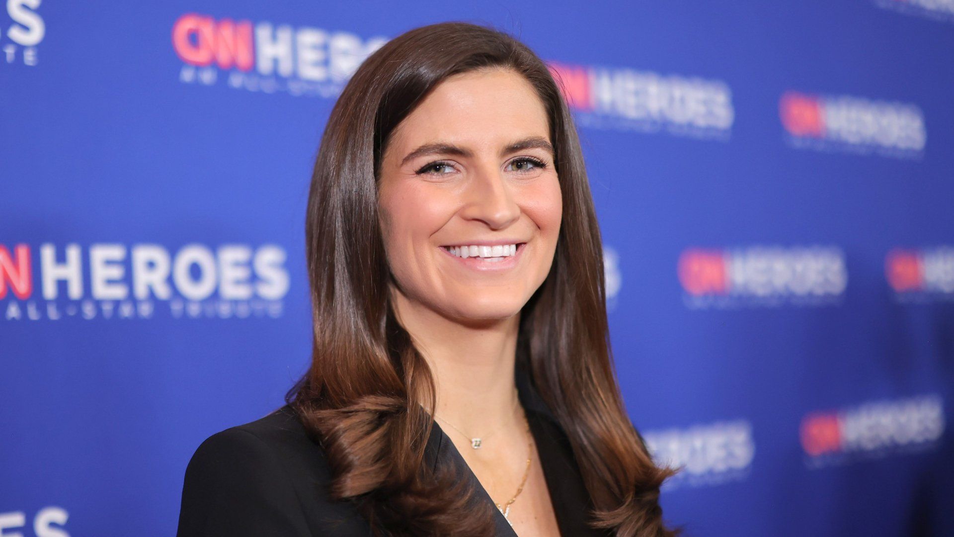 1920x1080 CNN reporter Kaitlan Collins roasted for deleting post about Luigi Mangione’s defence fund