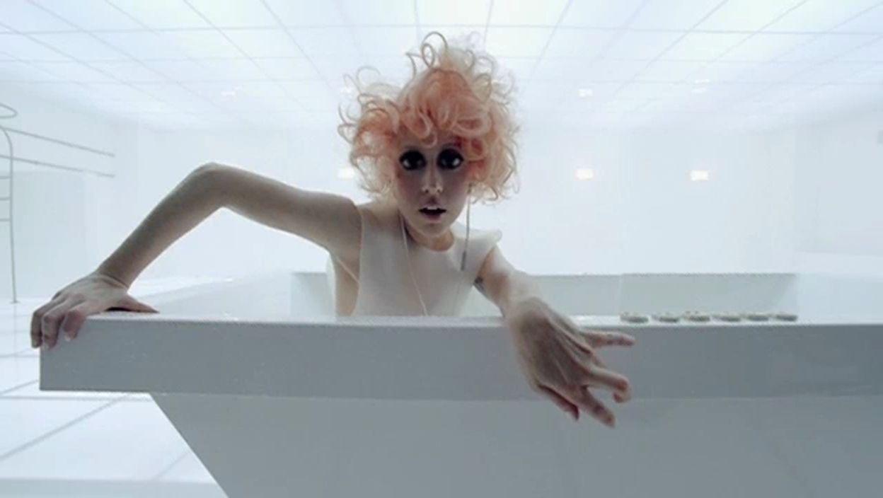 1248x704 NEWS: Lady Gaga's 'Bad Romance' Reaches One Billion Views!