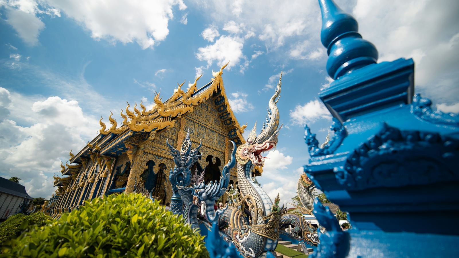 1600x900 Chiang Rai Discovery. White Temple & Luxe Hill Escapes