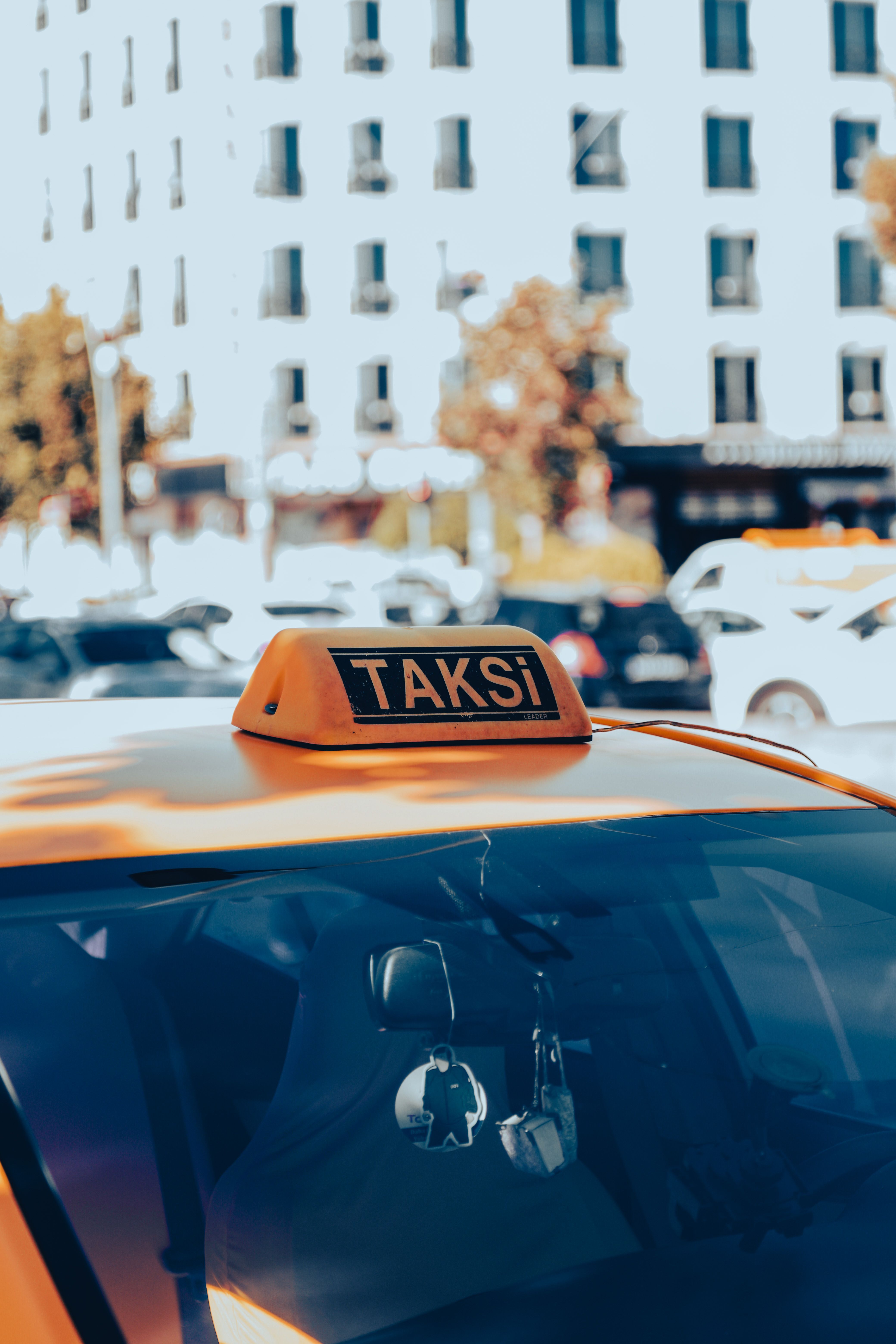 4160x6240 Car Roof of the Yellow Taxi Cab · Free