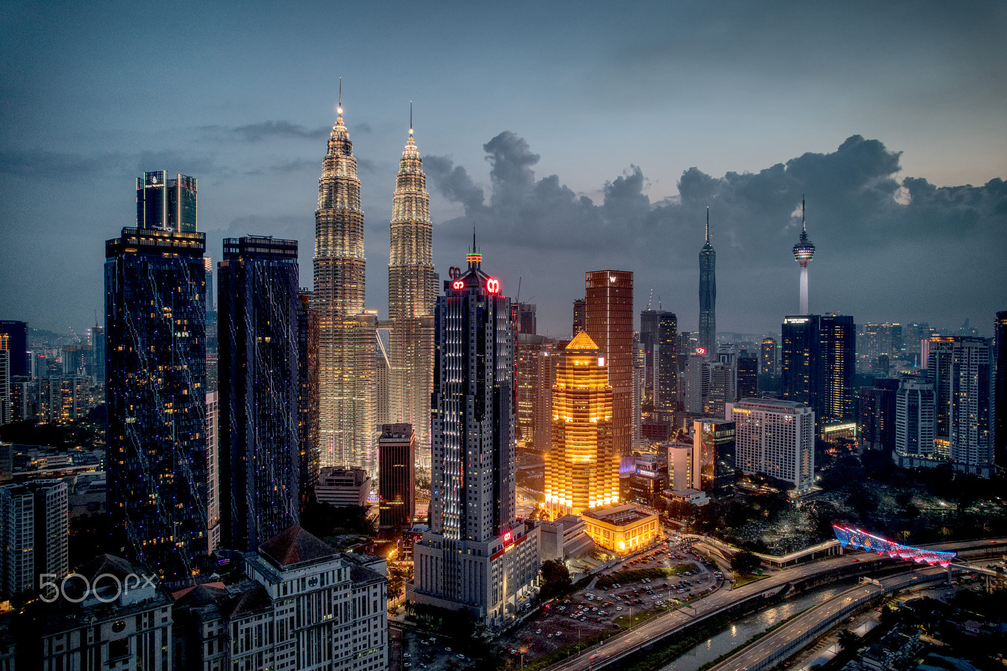 2000x1332 KUALA LUMPUR. Merdeka 118mft fl. Com