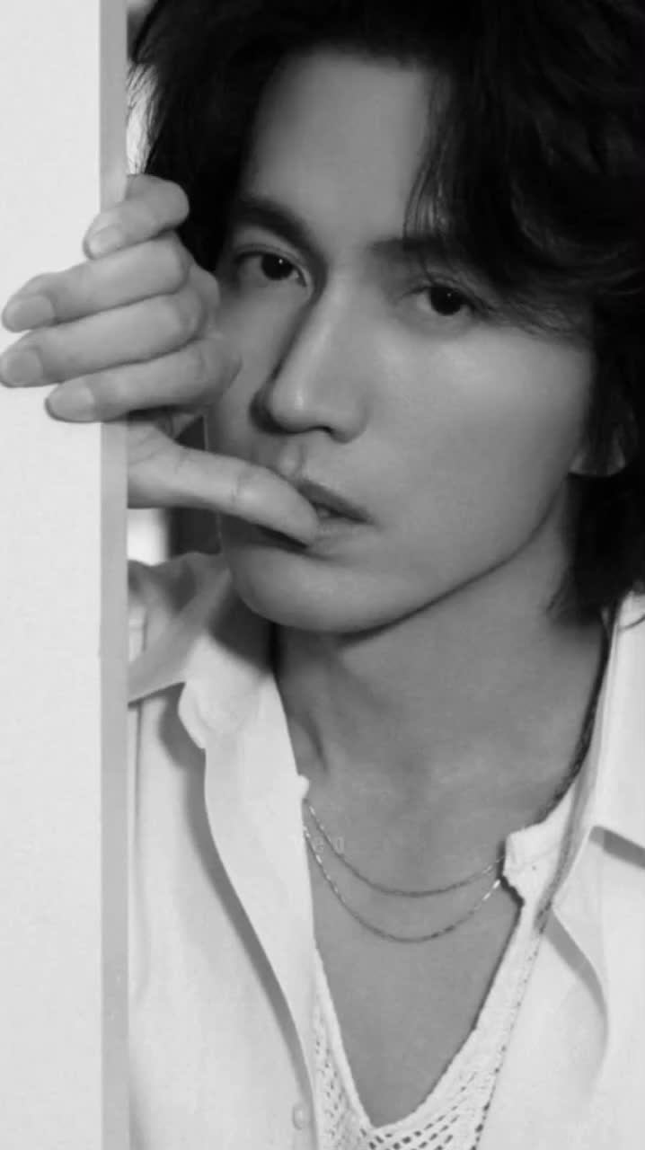 718x1280 Jerry Yan: Childhood to 45 Years Old Handsome!