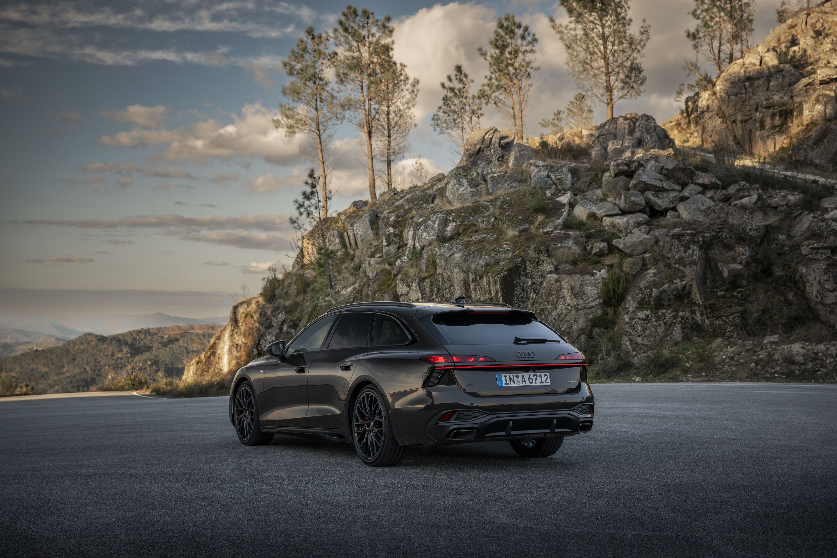 2880x1920 Audi A6 Avant