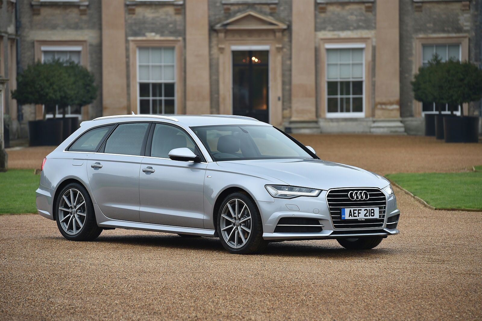 1600x1067 Audi A6 Avant (2014) review. Exchange and Mart