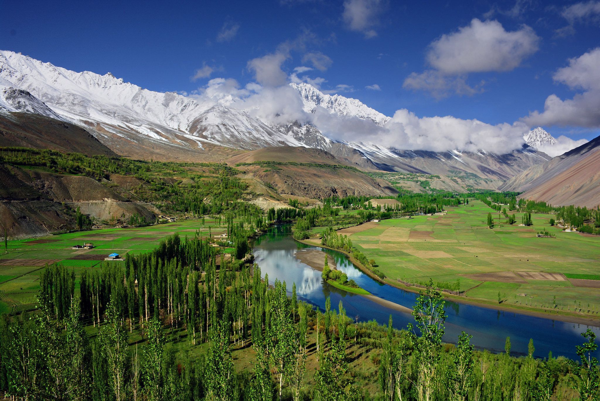 2048x1367 Gilgit Baltistan Wallpaper