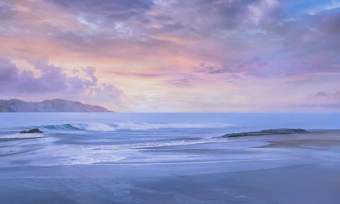 1162x699 Blue Ocean and Sky