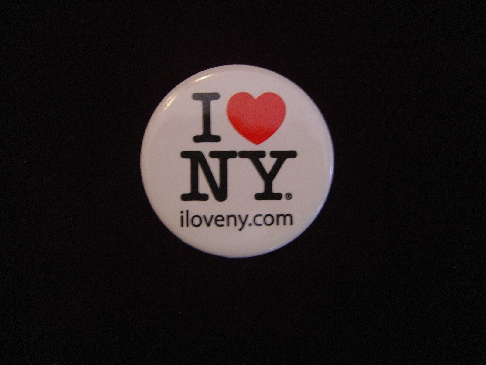 1600x1200 Vintage I Love New York / I Heart New York City / State Button Pinback Pin