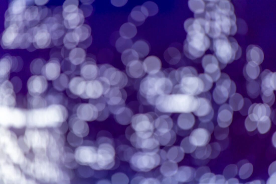 1100x733 Purple Bokeh Wallpaper Royalty Free