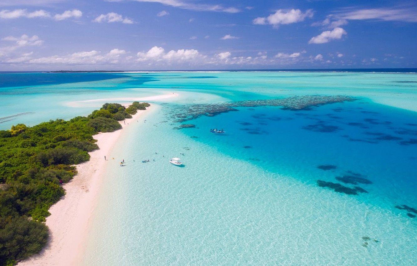1332x850 Wallpaper beach, Islands, tropics, people, the ocean, stay, boats, The Maldives, Laguna, Cape image for desktop, section пейзажи