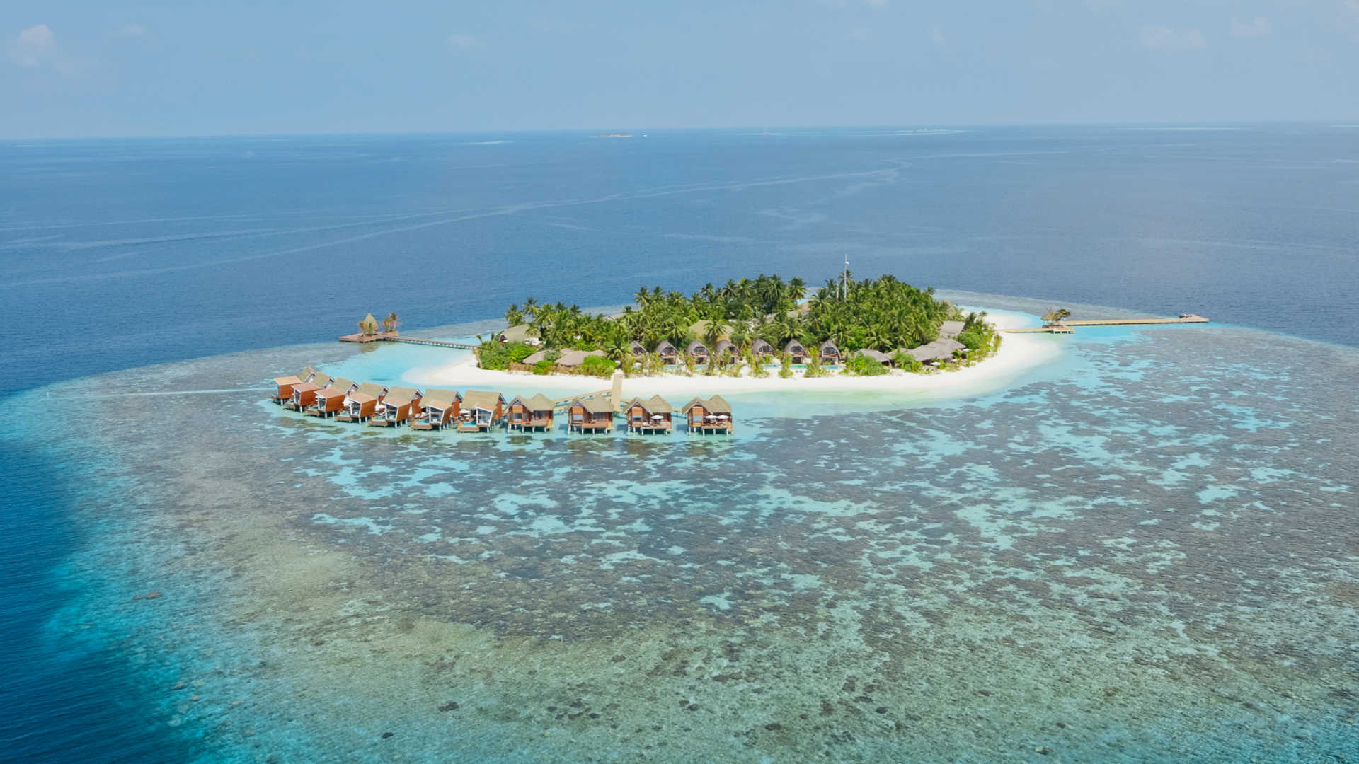 1920x1080 Maldives Islands In The Emerald Indian Ocean Wallpaper HD 1920x1080 :