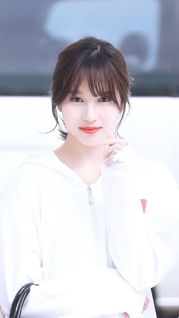 750x1333 Twice Mina Wallpaper