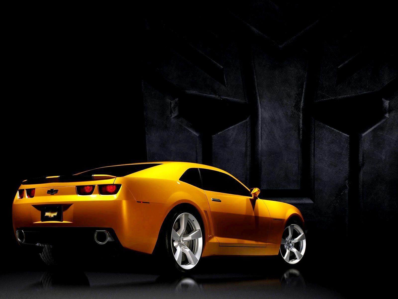 1600x1200 Transformer 4 Autobot Cars Wallpaper HD