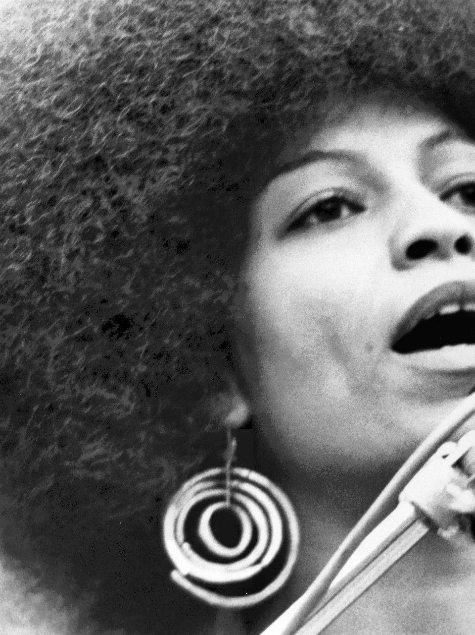 960x1281 Birmingham's civil rights museum reoffers honor to Angela Davis
