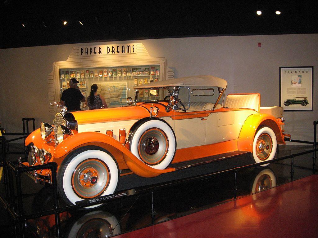 1024x768 Old Car Wallpaper