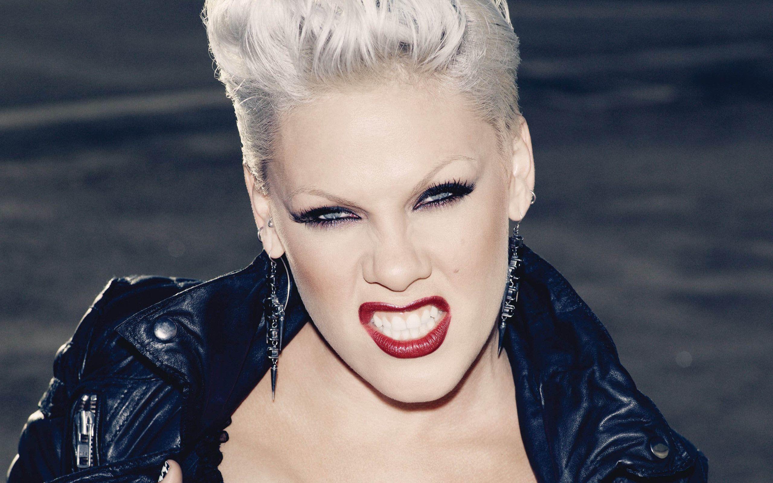 2560x1600 Pink Wallpaper Singer. Pink singer, The girl with the dragon tattoo, Celebrity portraits
