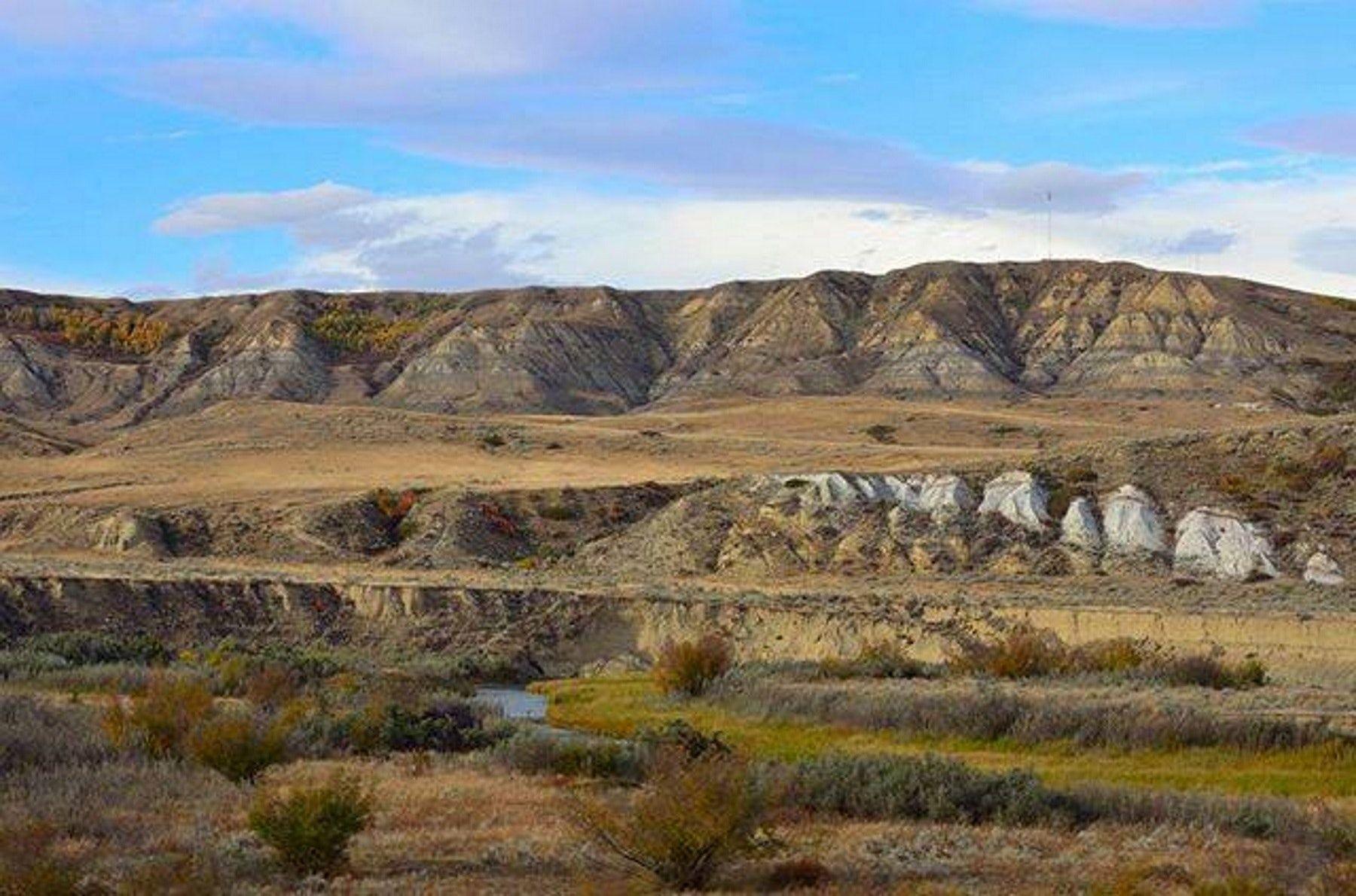 1800x1190 Free of badlands, Big Muddy Valley, old west bandits
