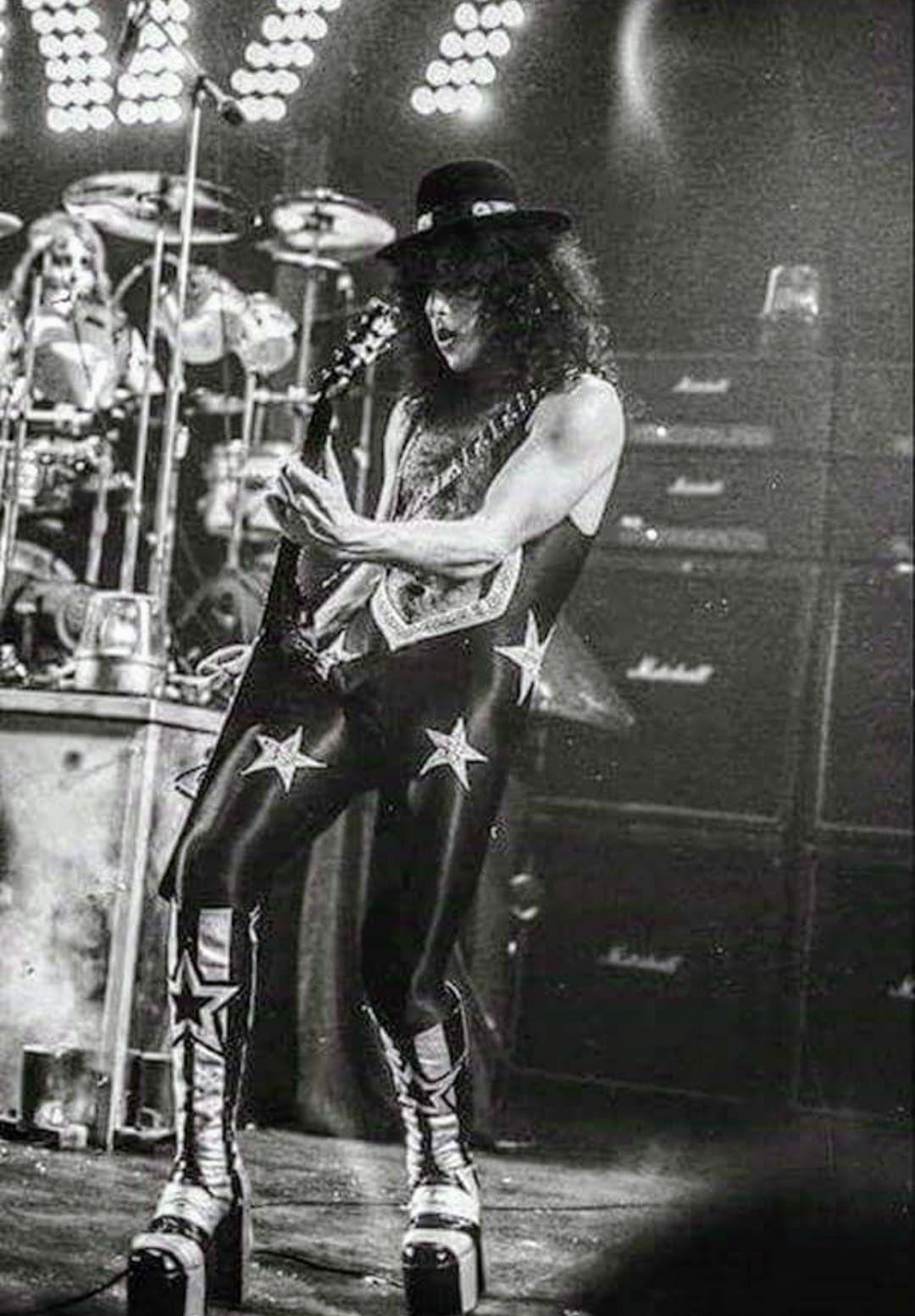 1080x1553 KISS 1975 Shoots & Appearances. Paul stanley, Kiss picture, Kiss army