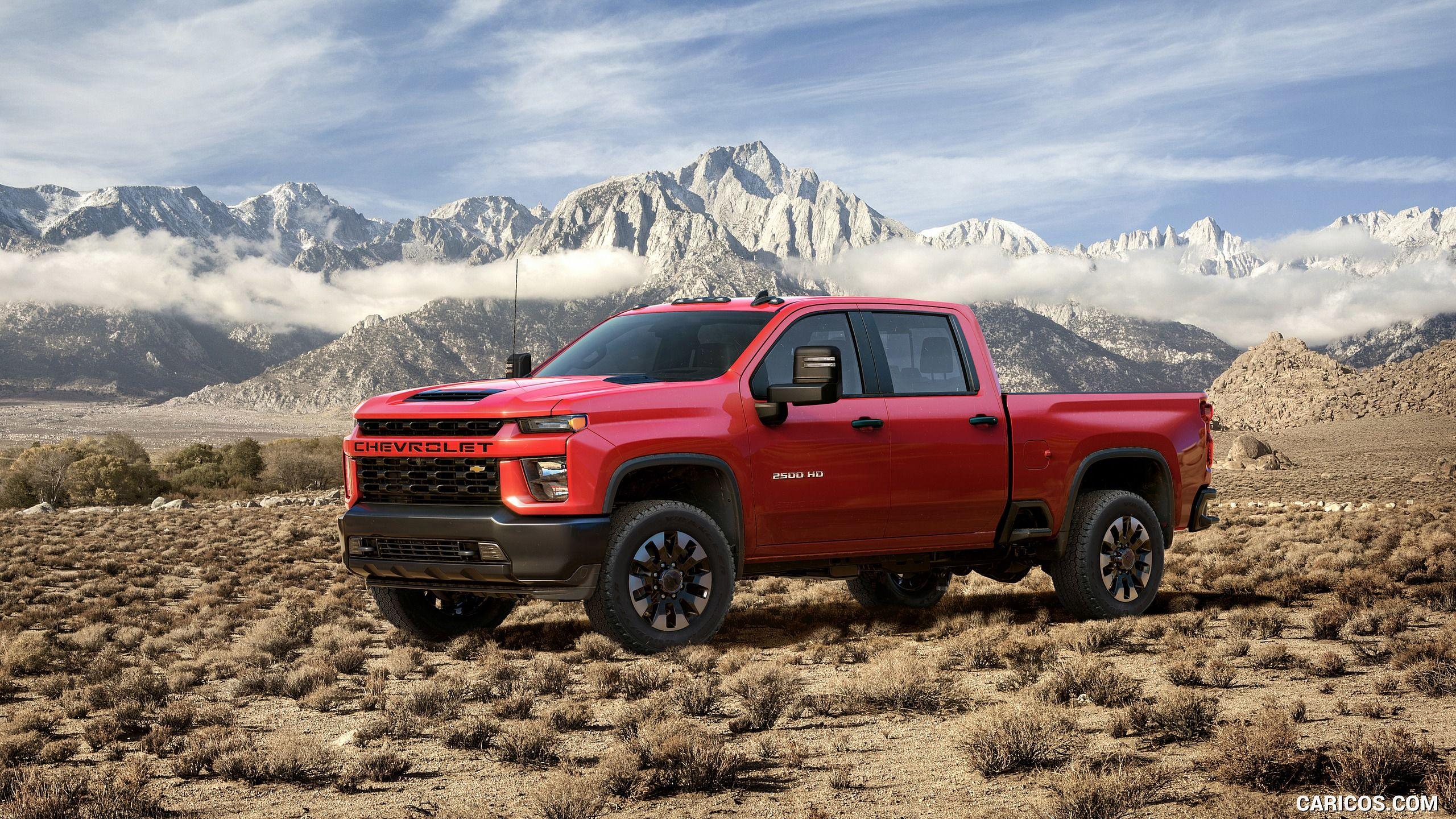 2560x1440 Chevrolet Silverado 2500 HD Custom Three Quarter. HD Wallpaper