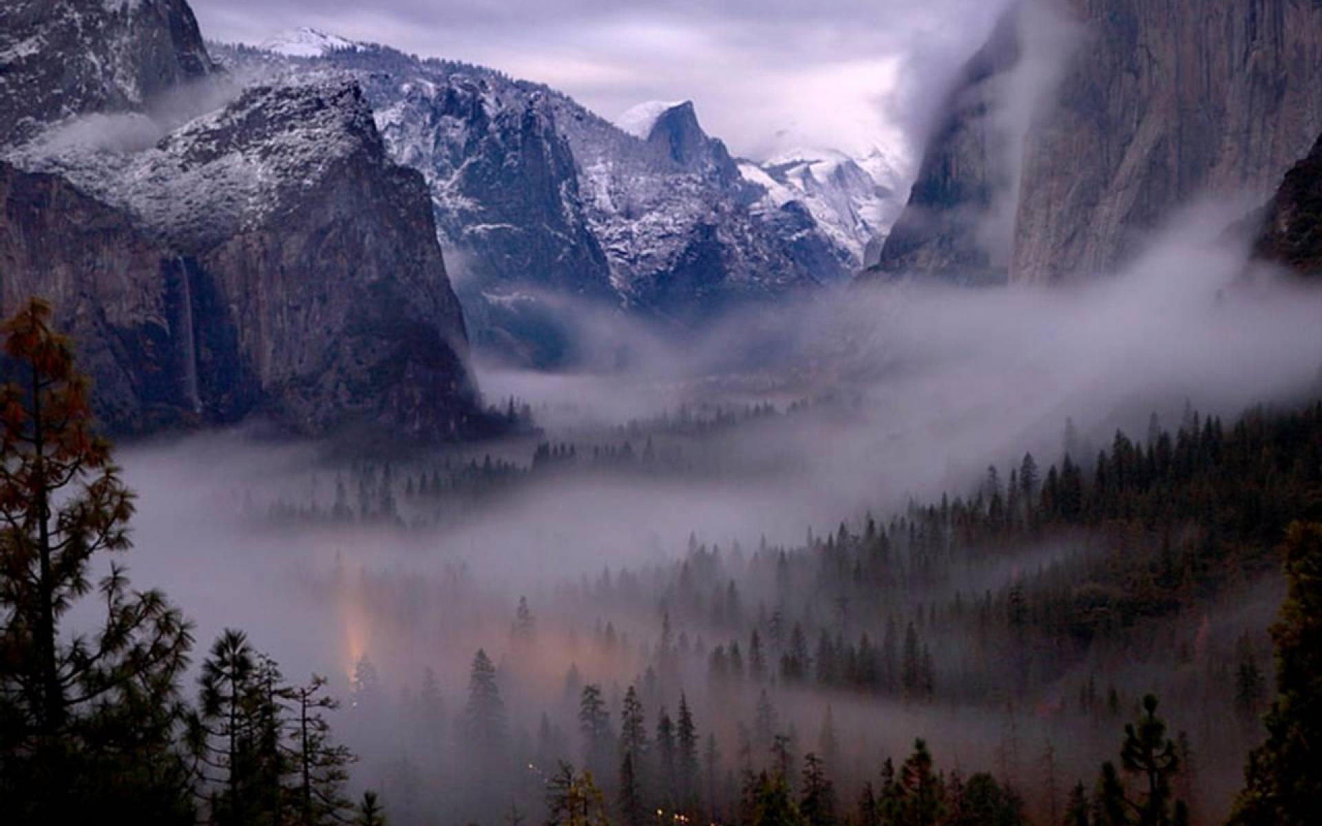 1920x1200 Misty Mountain Wallpaper