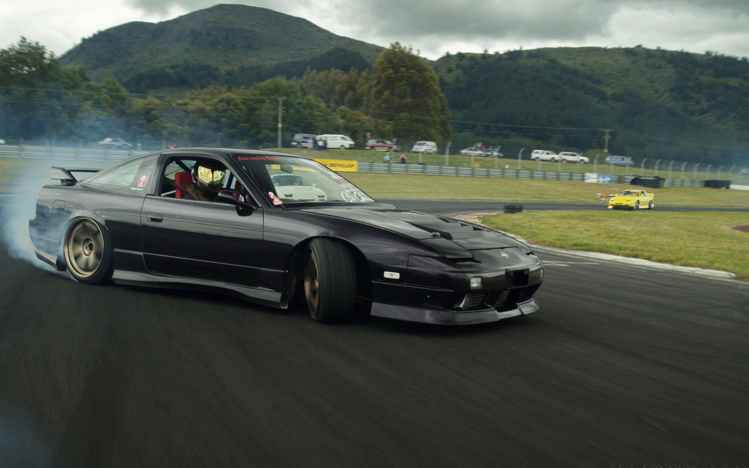 2560x1600 Drifting wallpaper