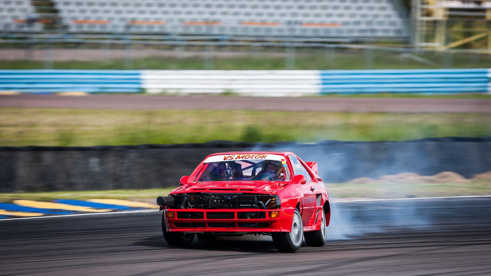1920x1080 Drift Car Wallpaper 1920x1080 (903.23 KB)