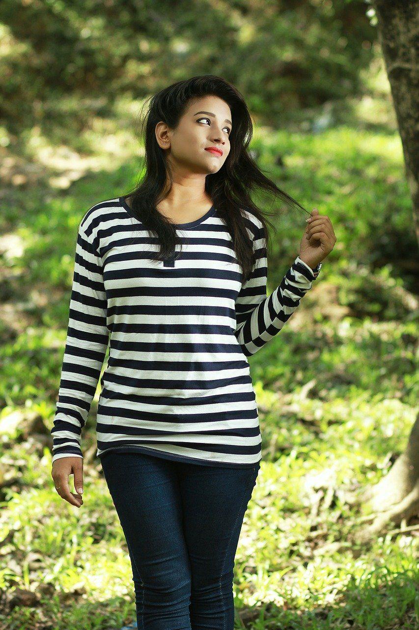 853x1280 Bangladesh Beautiful Blue Jeans
