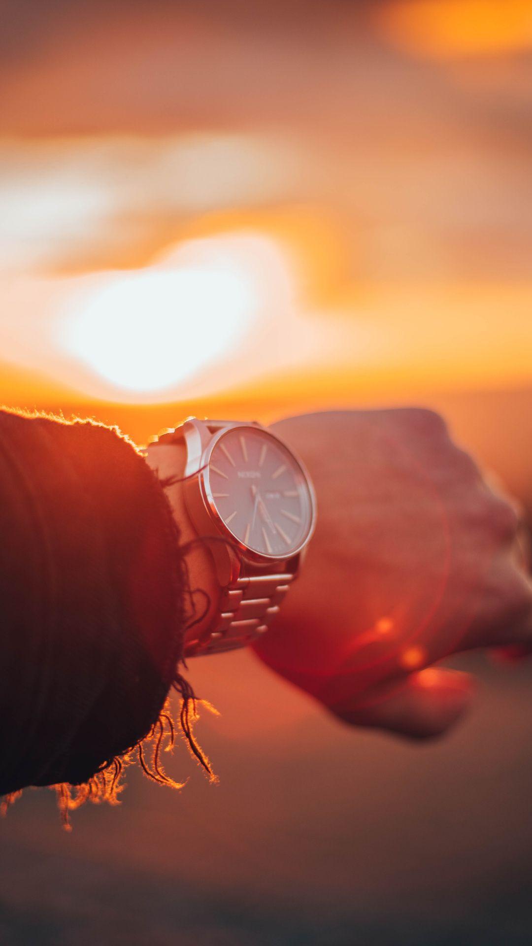 1080x1920 Wallpaper watch, sunlight, hand, sky, arm. Technology wallpaper, Wallpaper, Sky